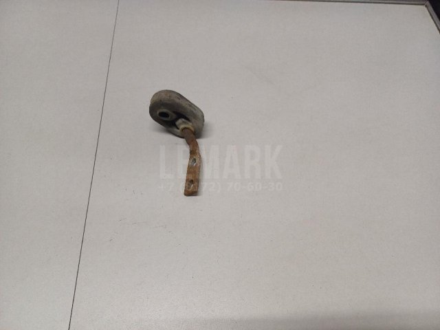 Кронштейн глушителя