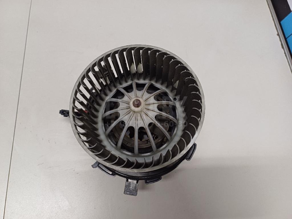 Моторчик отопителя