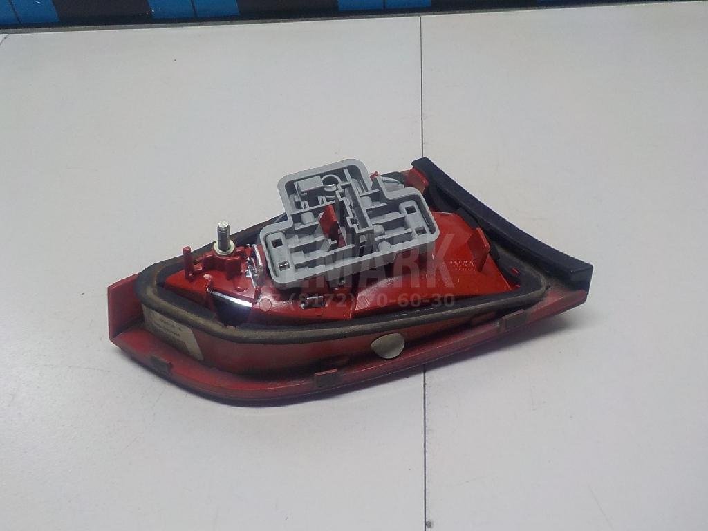 Фонарь задний внутренний правый