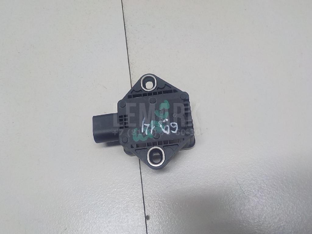 Датчик ускорения