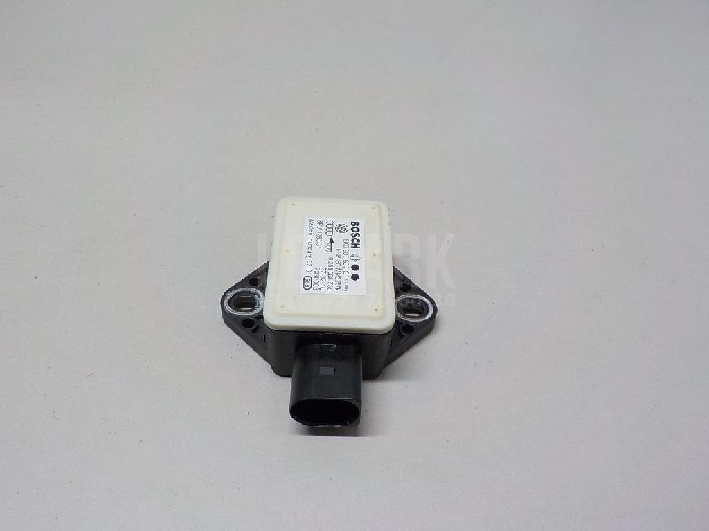 Датчик ускорения