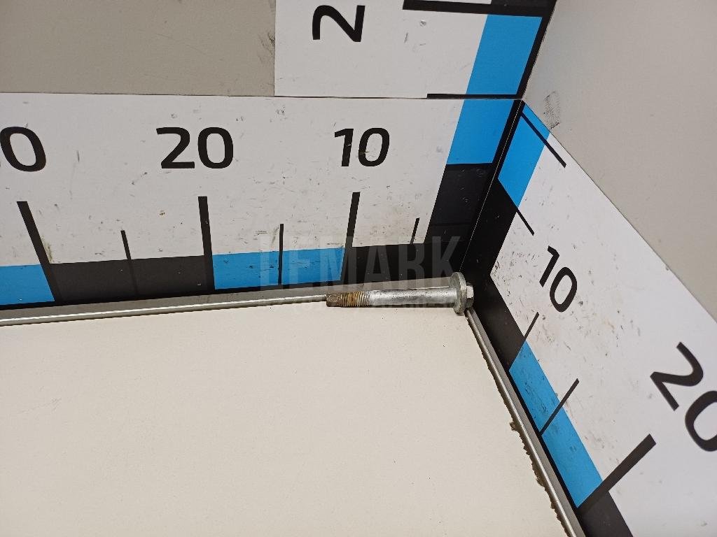 Болт развала задних колес