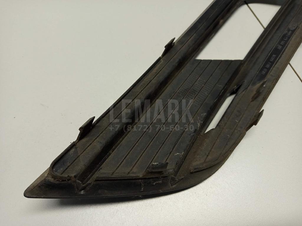 Решетка в бампер правая