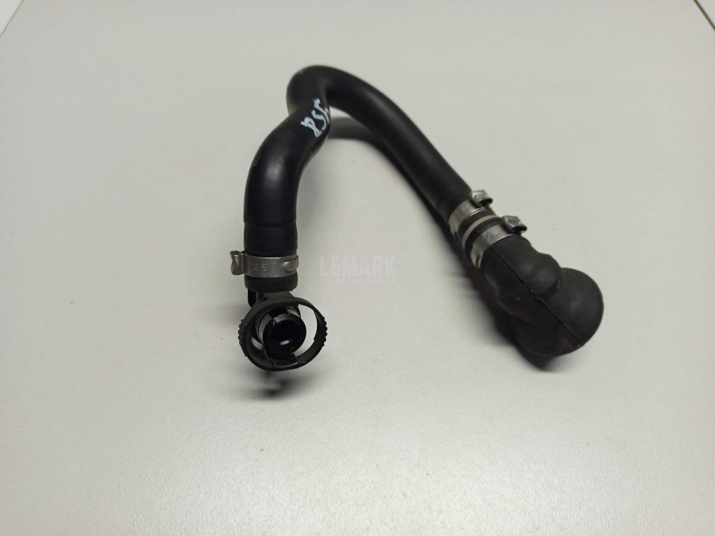 Шланг вакуумного усилителя тормоза