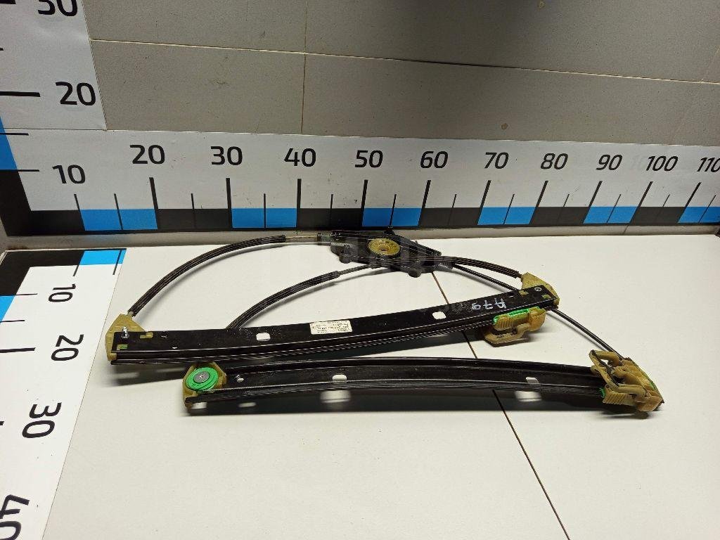 Стеклоподъемник электр. передний левый