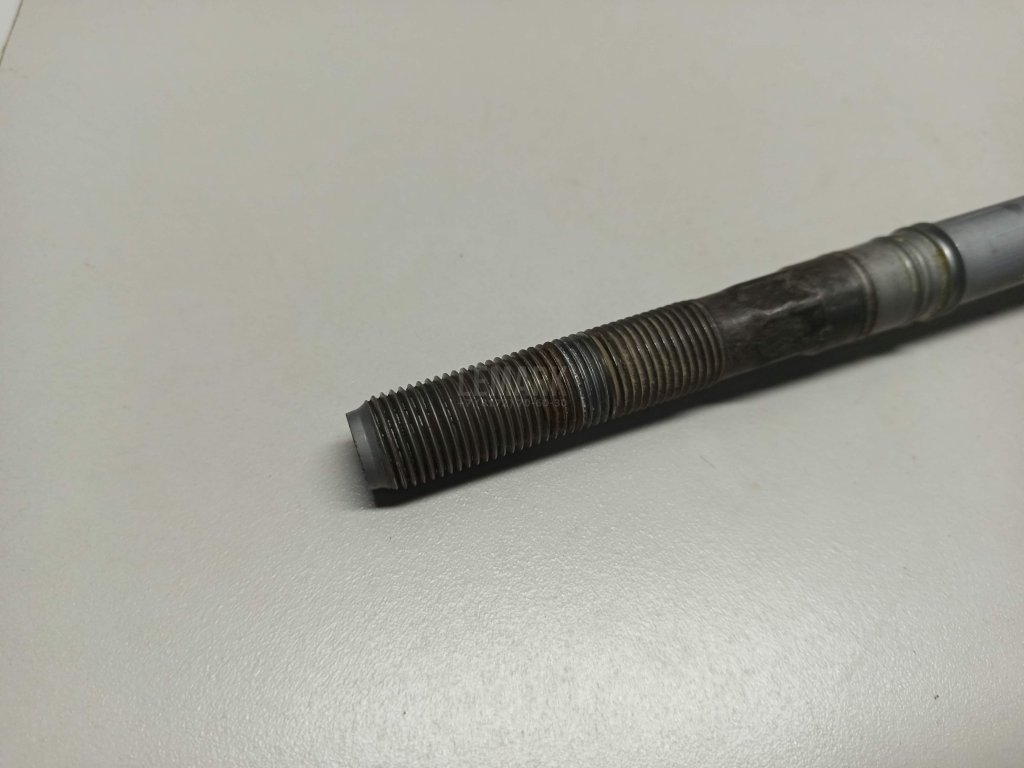 Тяга рулевая