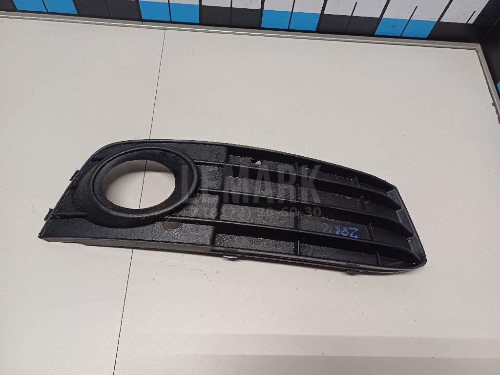 Решетка в бампер правая