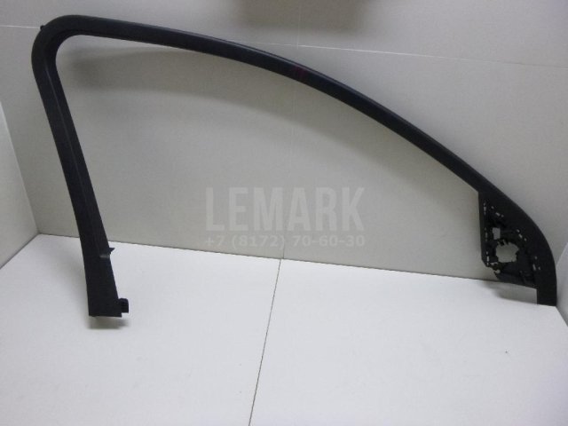 Накладка двери передней левой