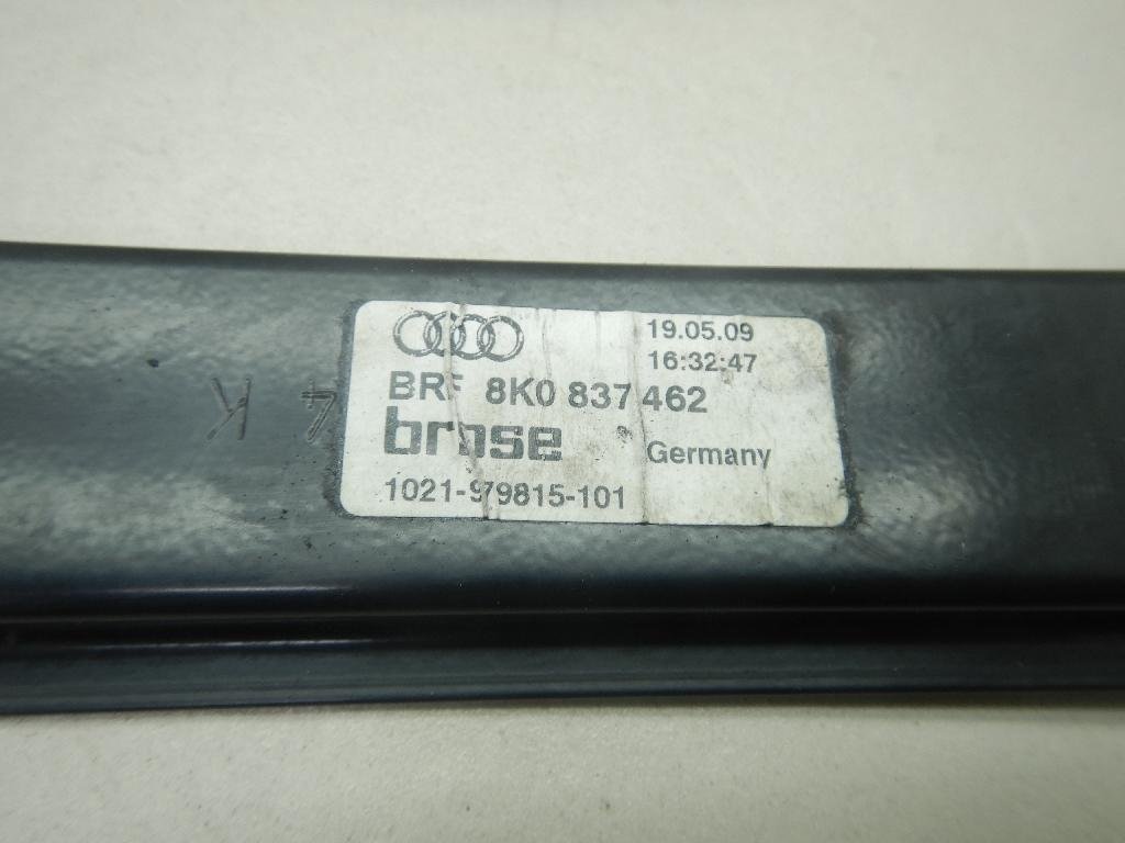 Стеклоподъемник электр. передний правый