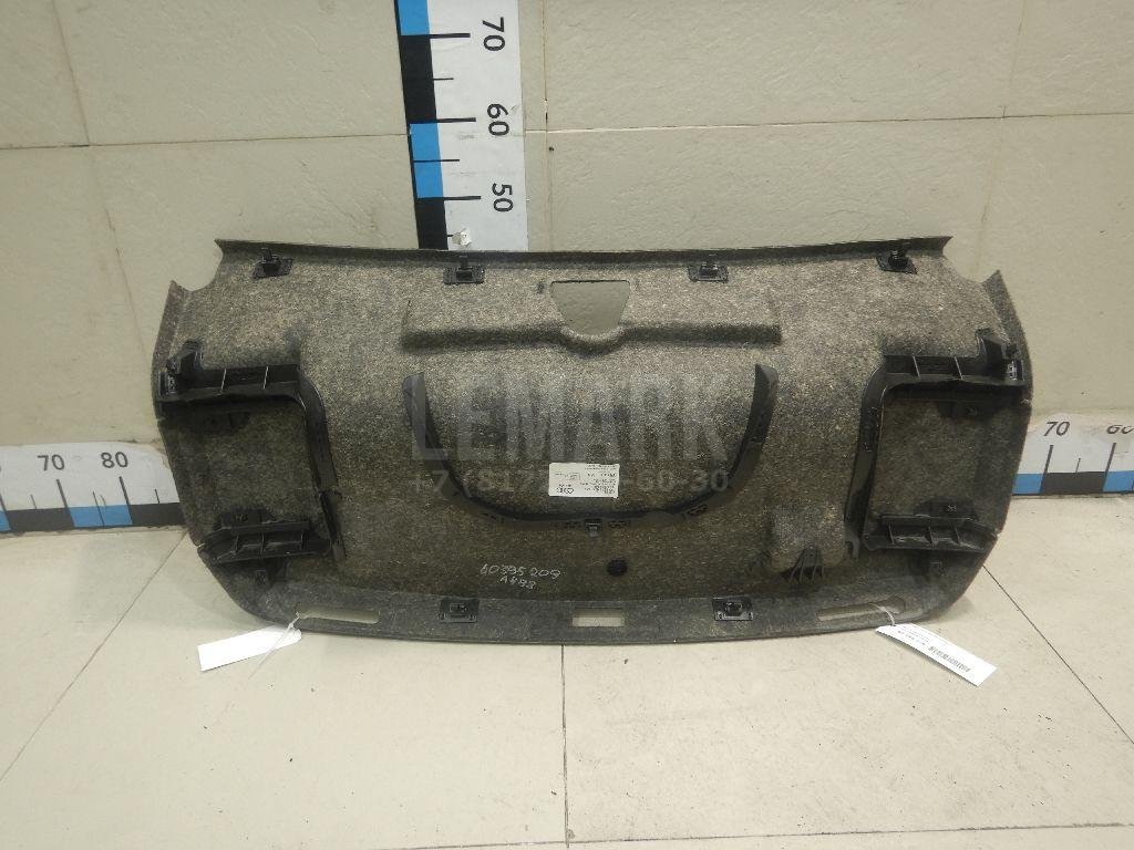 Обшивка крышки багажника