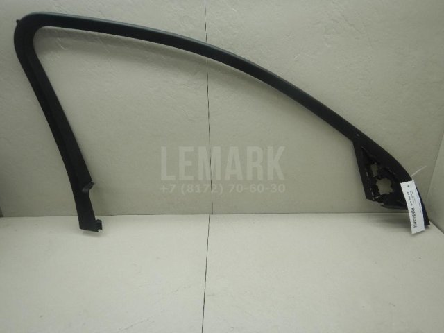 Накладка двери передней левой