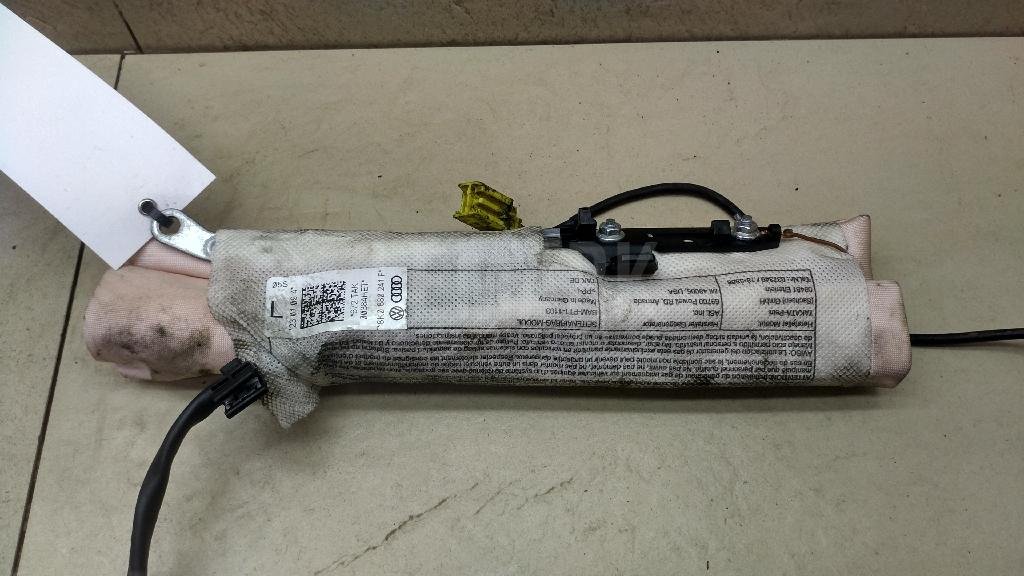 Подушка безопасности боковая (в сиденье)