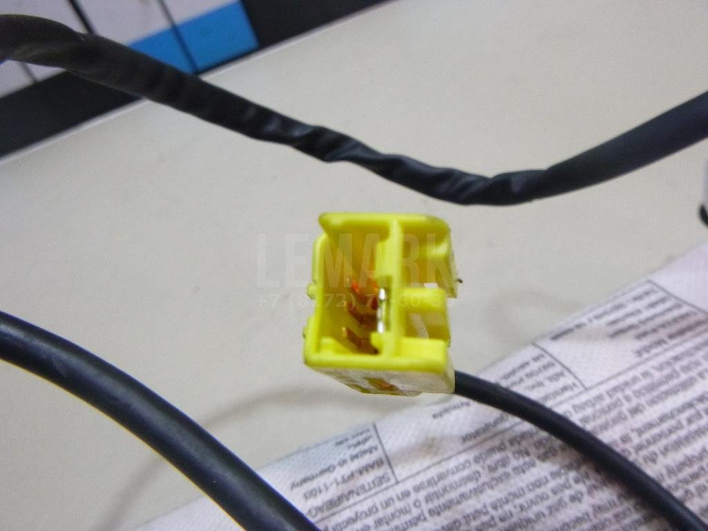 Подушка безопасности боковая (в сиденье)