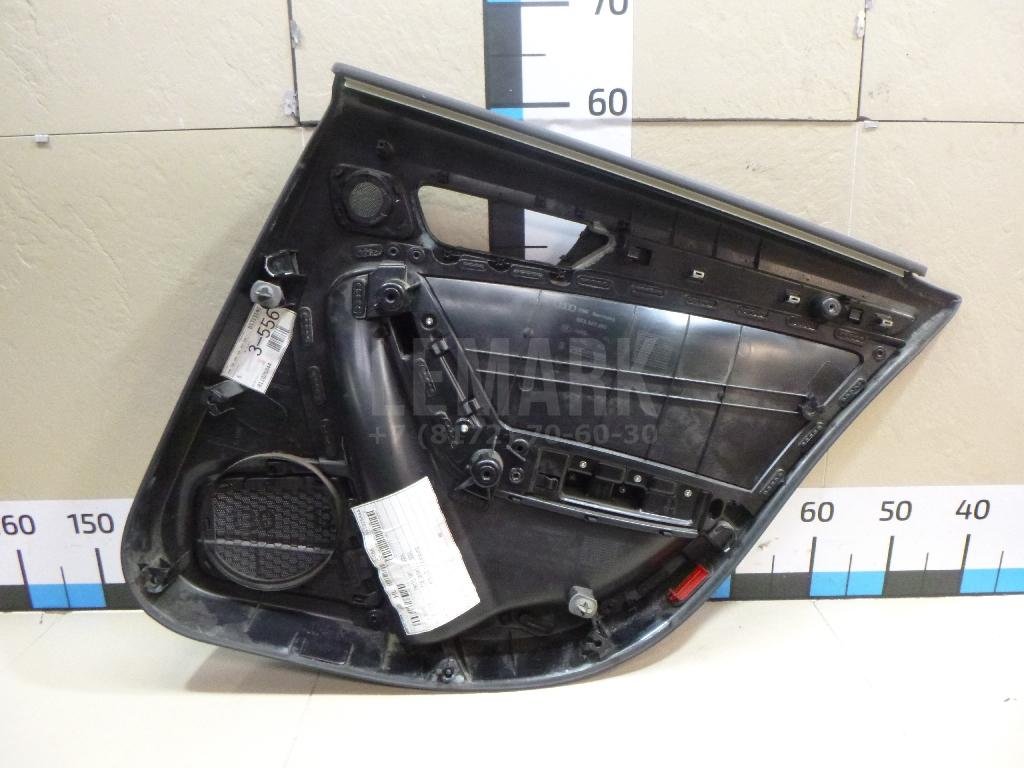 Обшивка двери задней левой