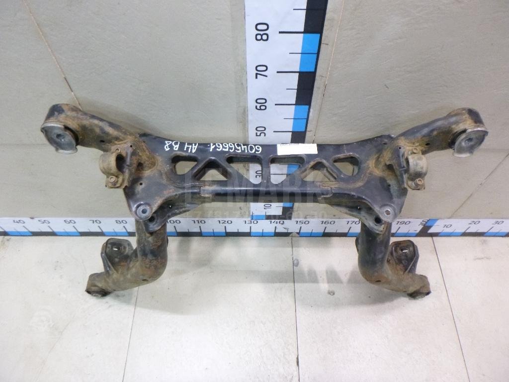 Балка задняя