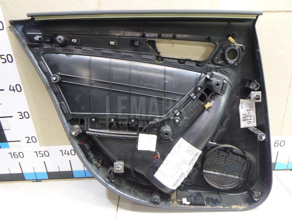 Обшивка двери задней правой