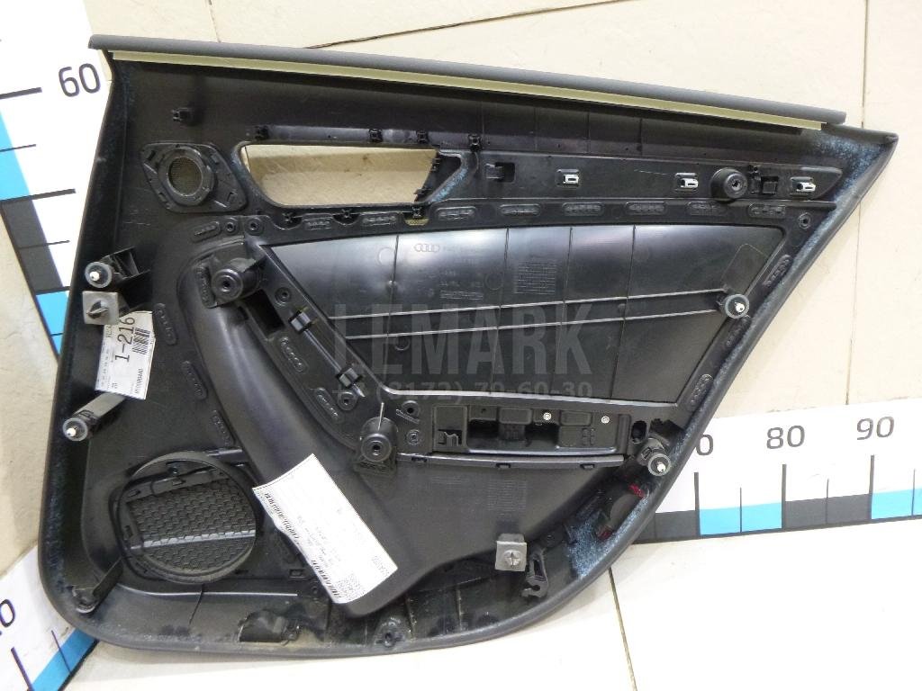 Обшивка двери задней левой