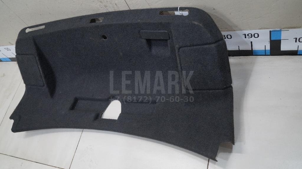 Обшивка крышки багажника