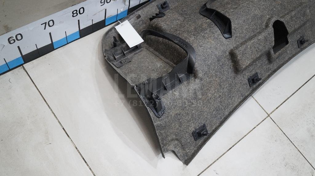 Обшивка крышки багажника