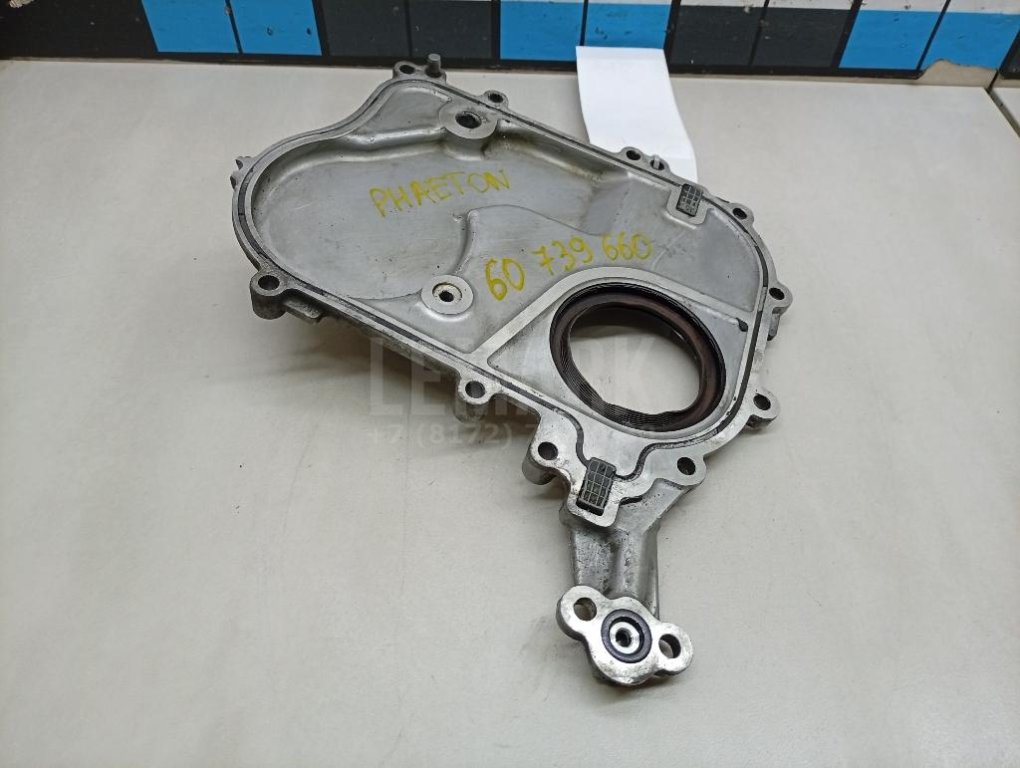 Крышка двигателя передняя