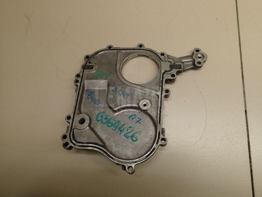 Крышка двигателя передняя