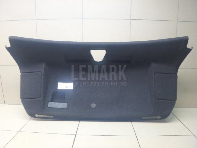 Обшивка крышки багажника