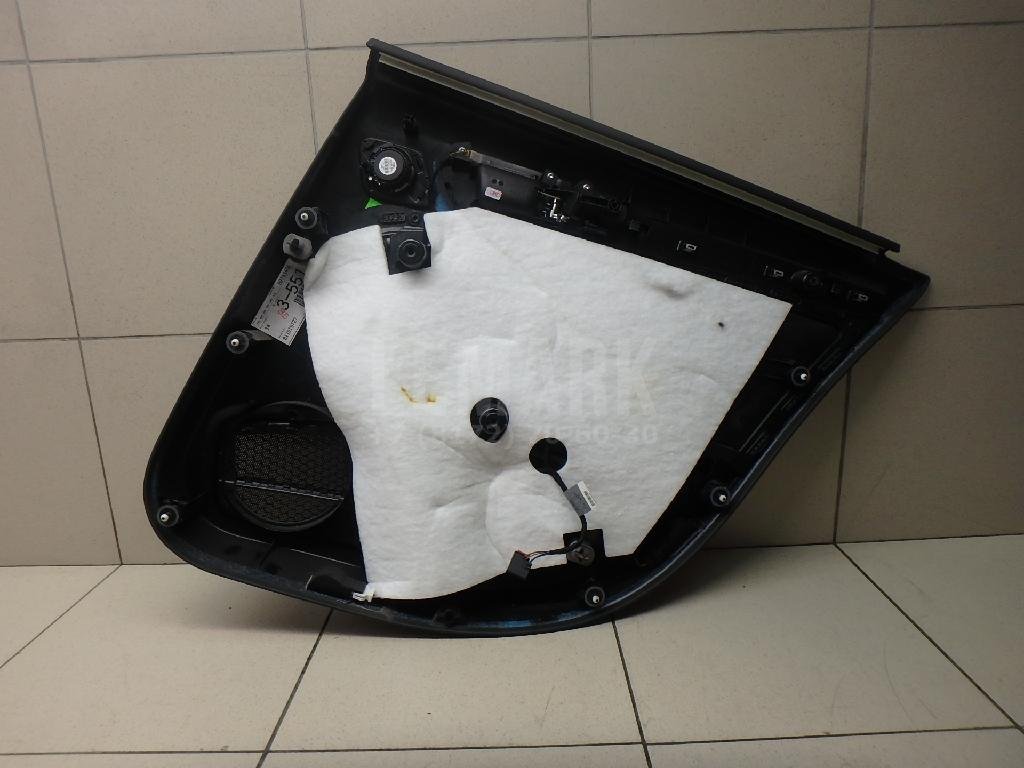 Обшивка двери задней левой