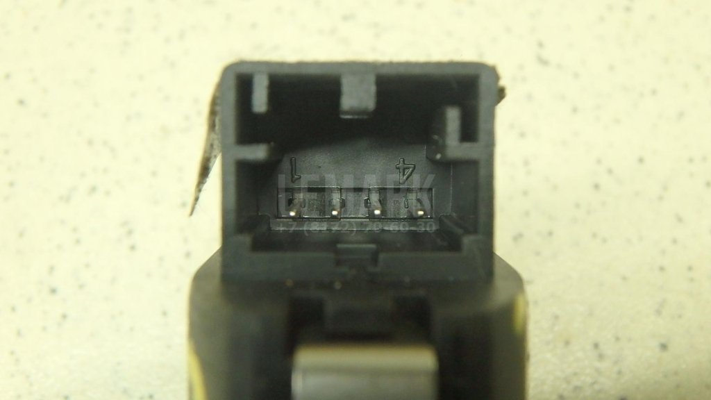 Кнопка центрального замка