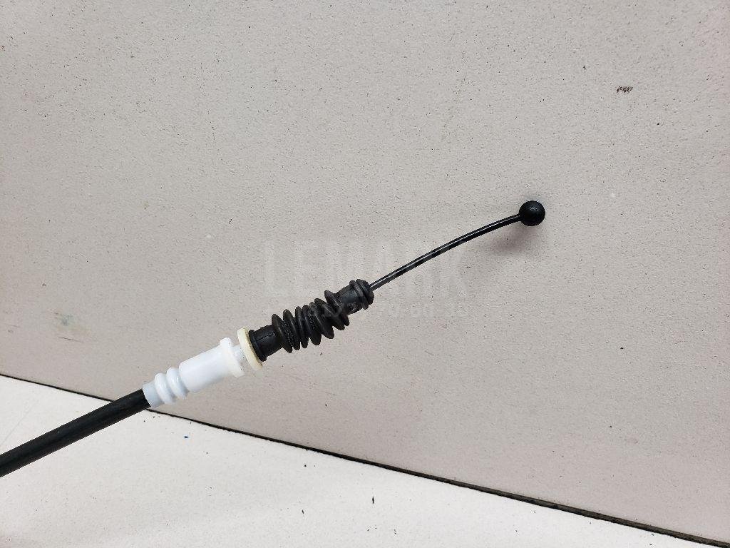 Замок двери передней левой