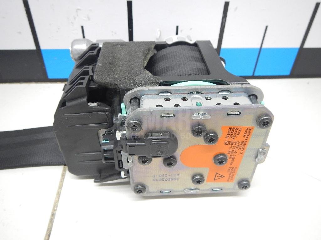 Ремень безопасности с пиропатроном