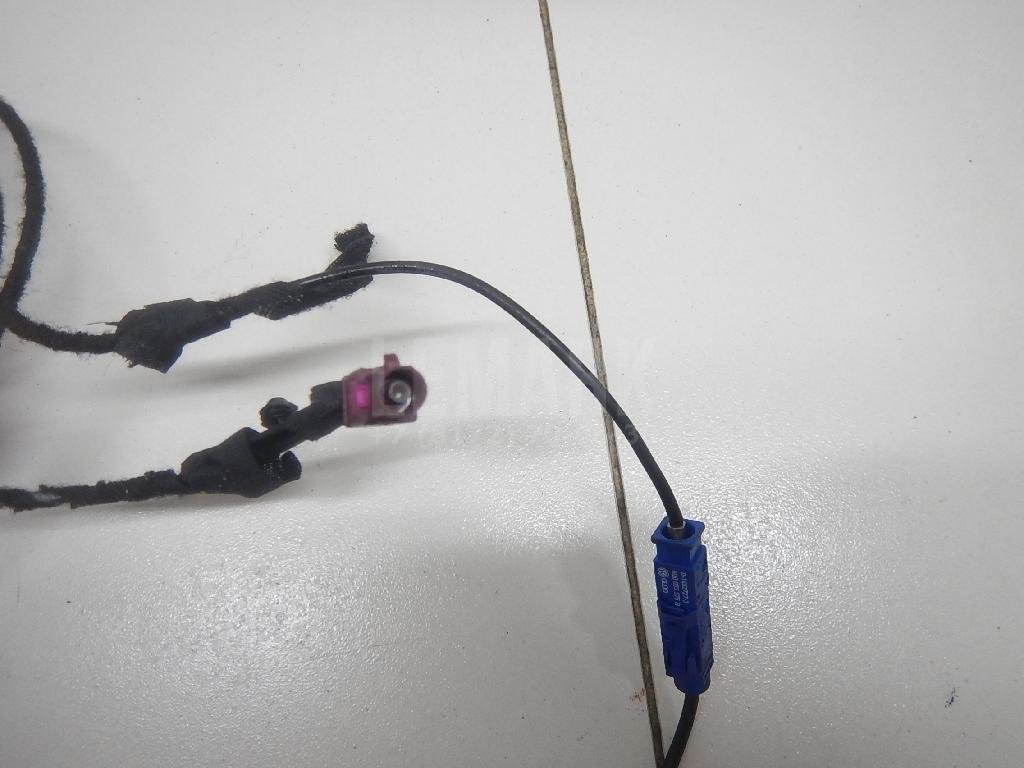 Антенна для  Audi A4 [B9] 2015