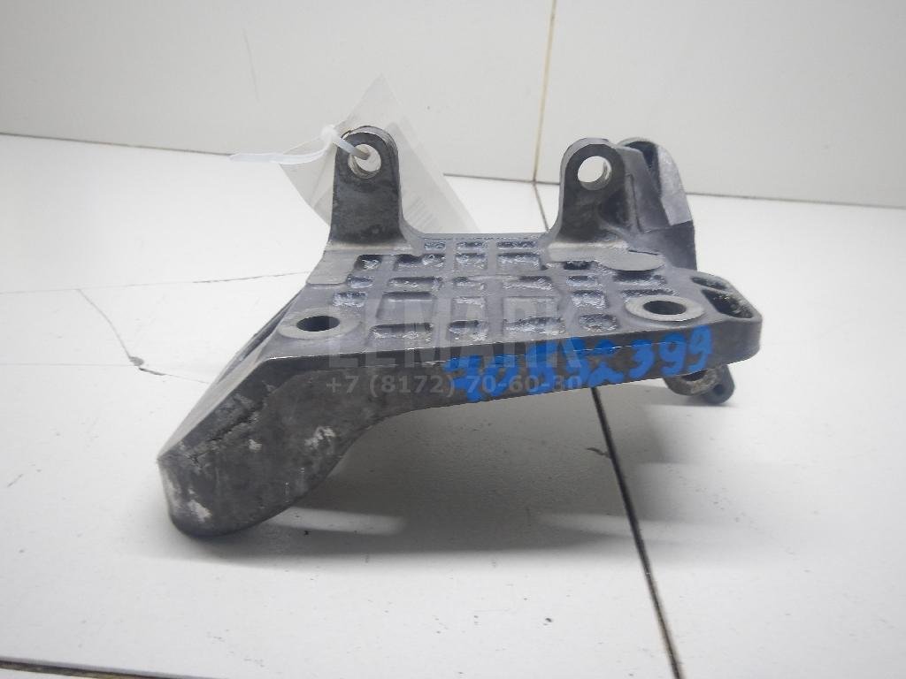 Кронштейн генератора