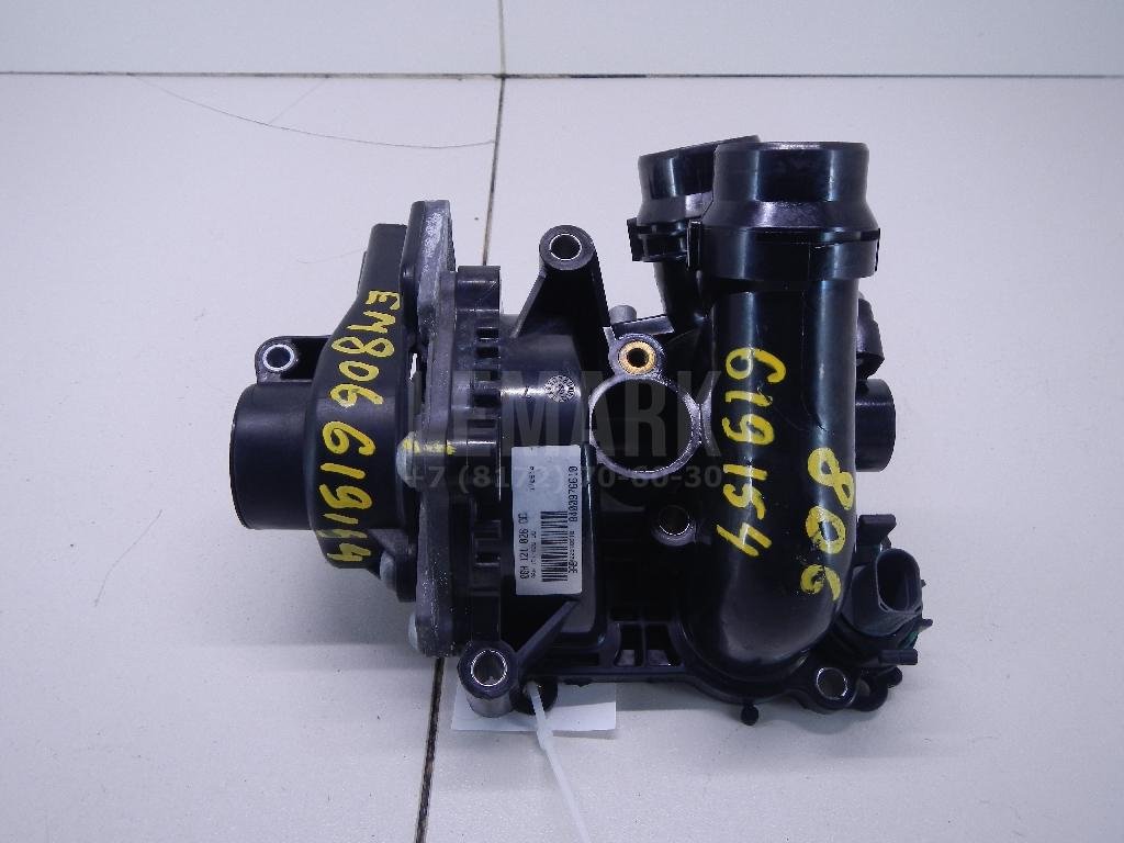 Корпус термостата для  Audi A3 (8Y) 2020