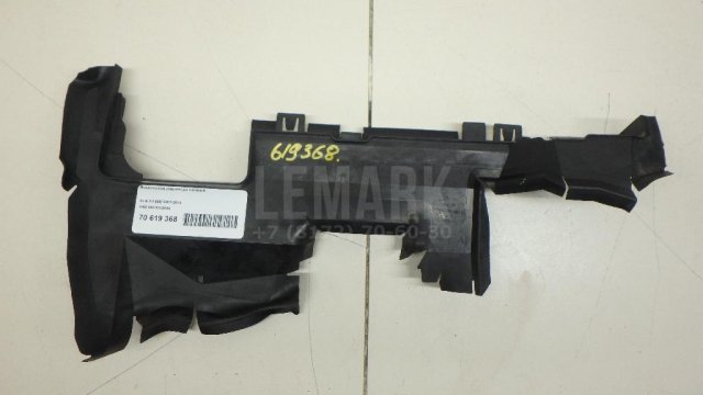 Воздуховод радиатора правый