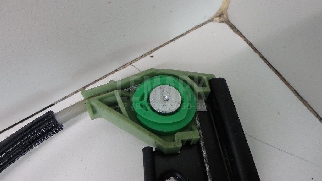 Стеклоподъемник электр. передний левый