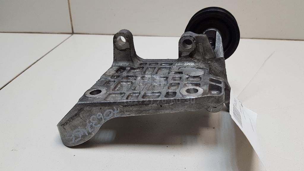 Кронштейн генератора