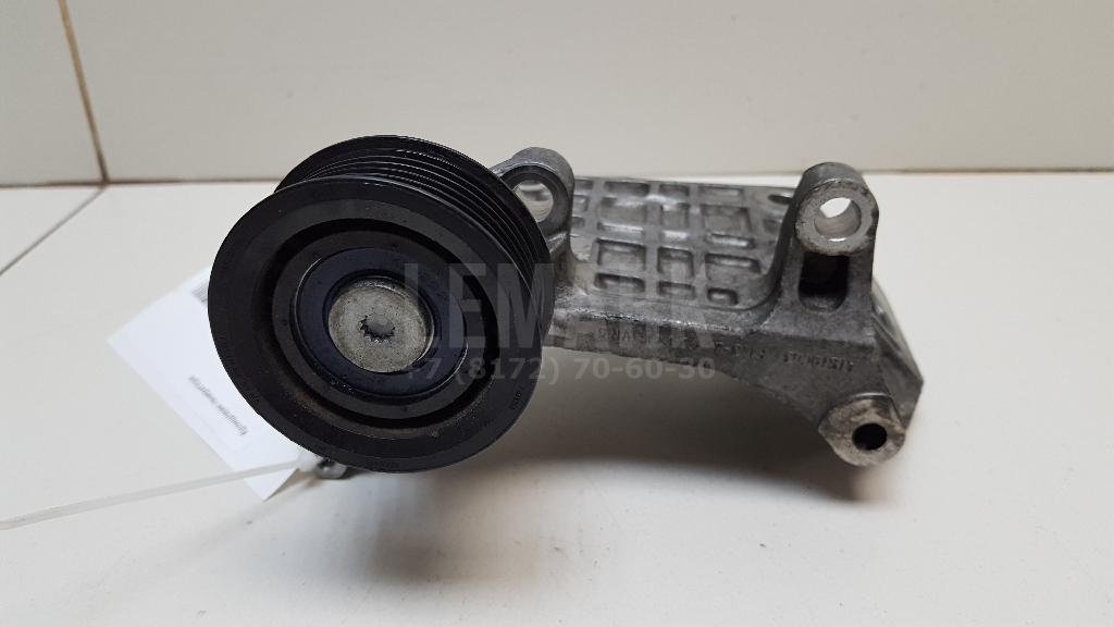 Кронштейн генератора