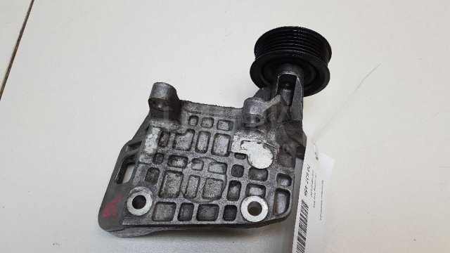 Кронштейн генератора