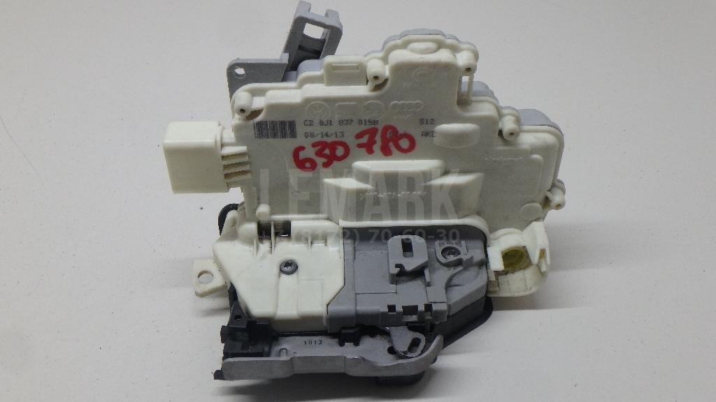 Замок двери передней левой