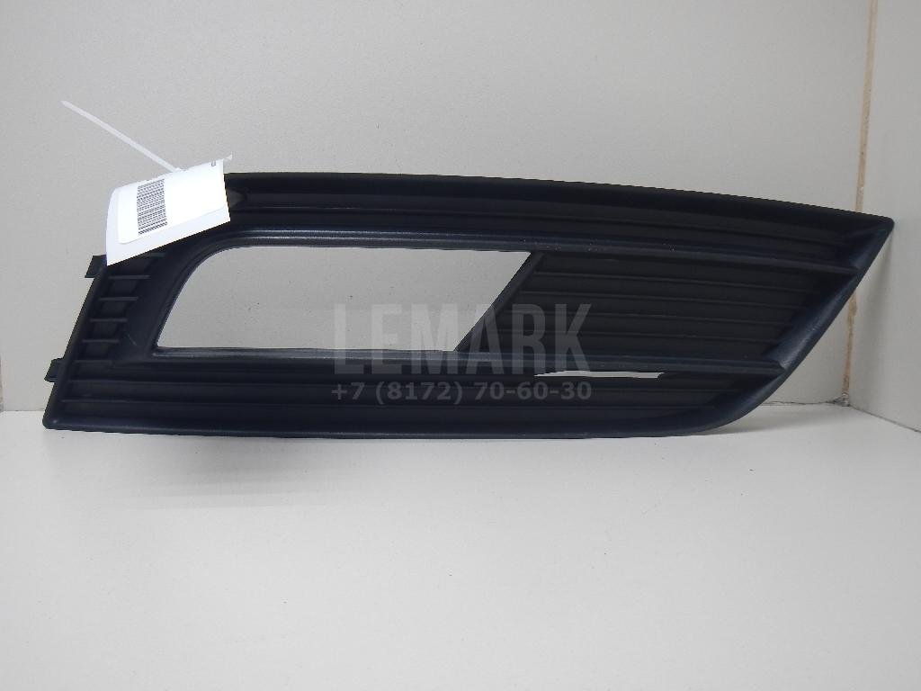 Решетка в бампер правая