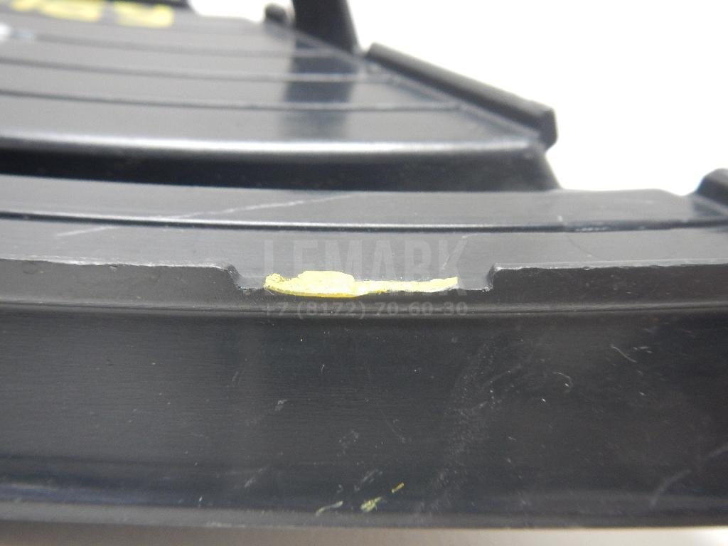 Решетка в бампер правая