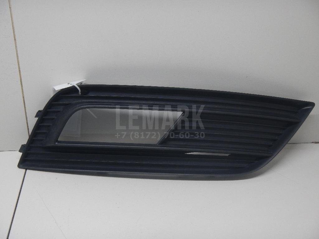 Решетка в бампер правая