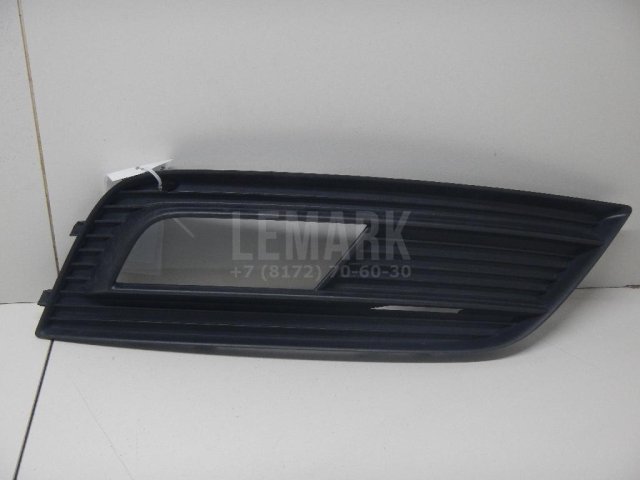 Решетка в бампер правая