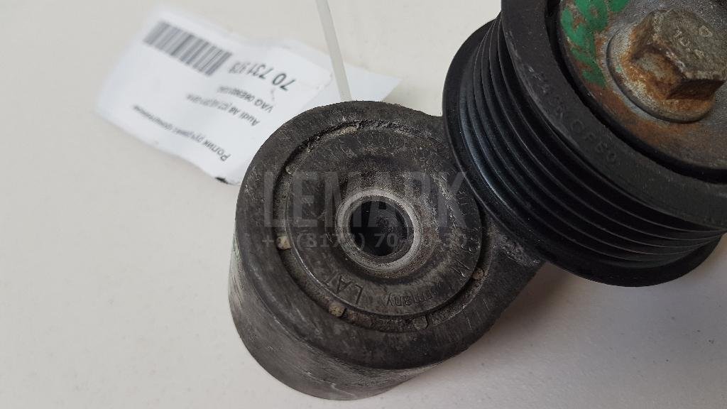 Ролик руч.ремня с кронштейном