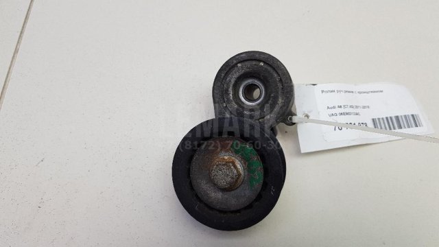 Ролик руч.ремня с кронштейном