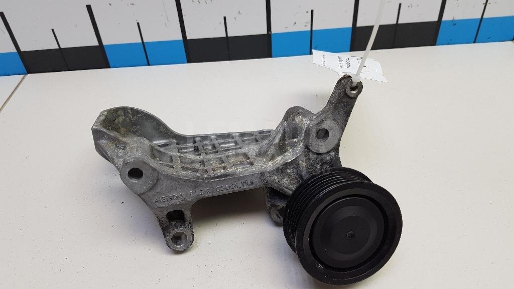 Кронштейн генератора