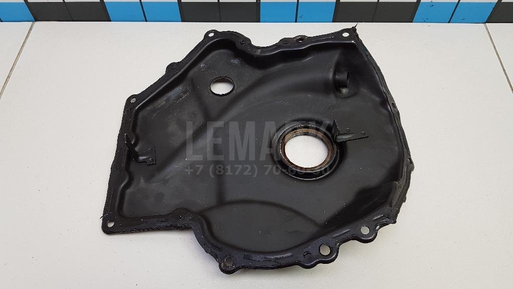 Крышка двигателя передняя