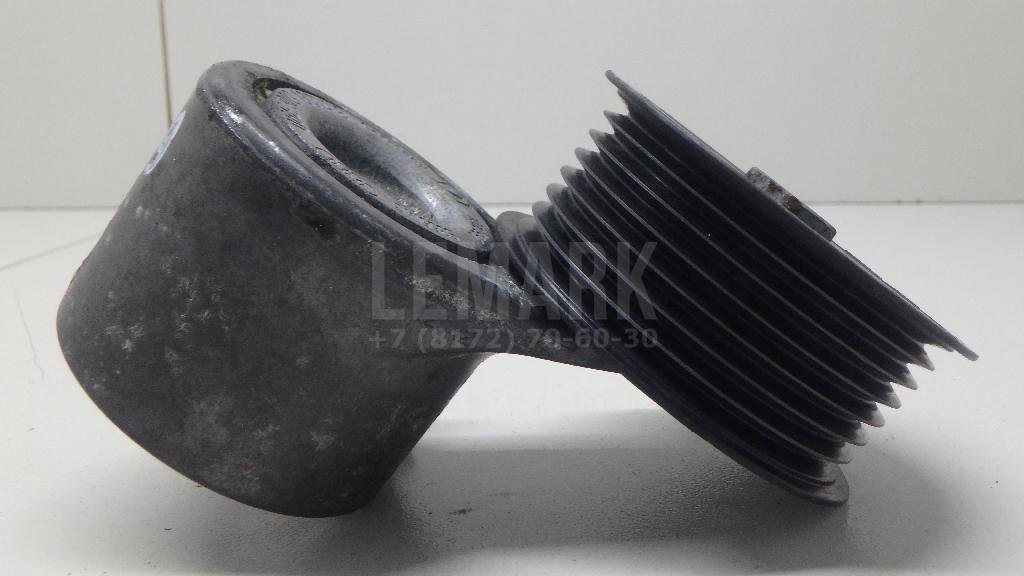 Ролик руч.ремня с кронштейном