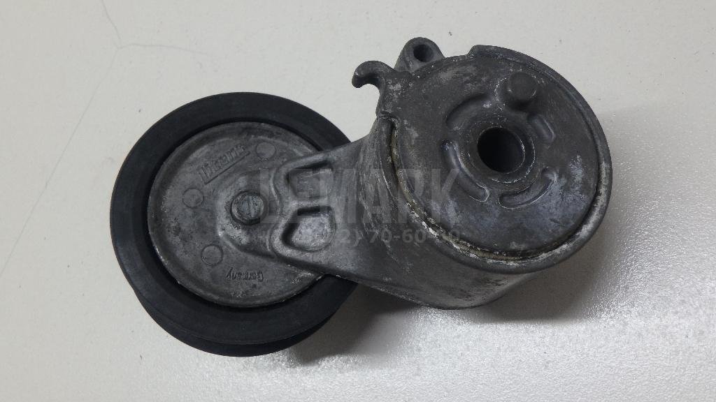 Ролик руч.ремня с кронштейном