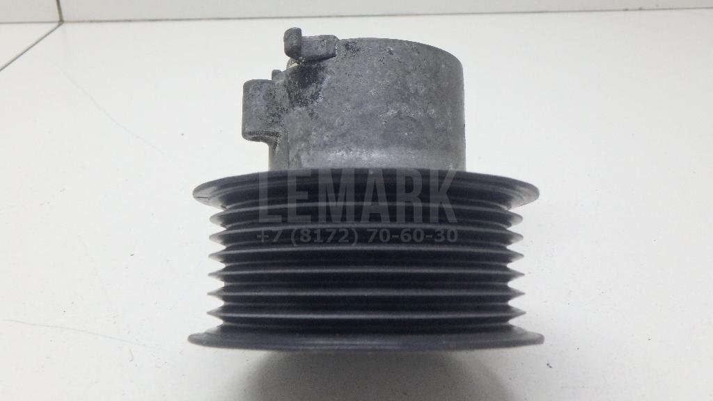 Ролик руч.ремня с кронштейном